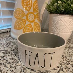 SOLD- Rae Dunn dog bowl ‘FEAST’